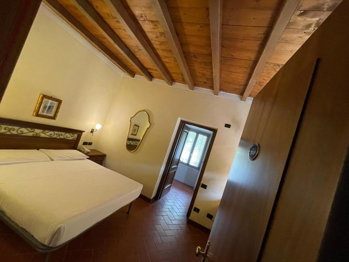 Bes Hotel Bergamo La Muratella Cologno al Serio Esterno foto