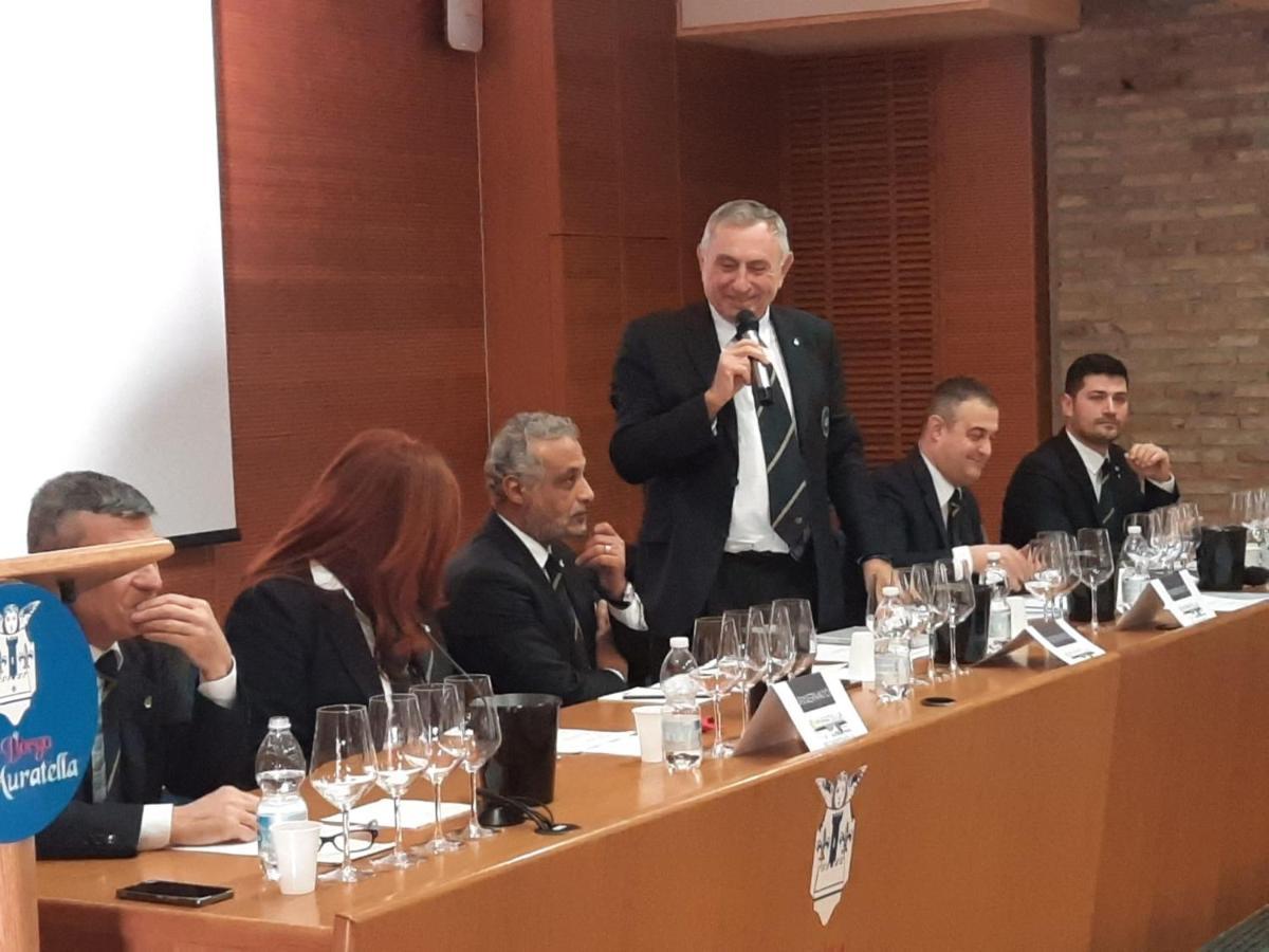 Bes Hotel Bergamo La Muratella Cologno al Serio Esterno foto