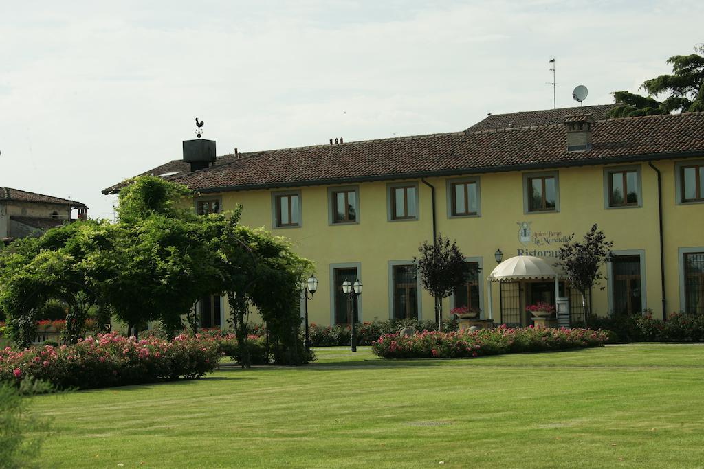 Bes Hotel Bergamo La Muratella Cologno al Serio Esterno foto